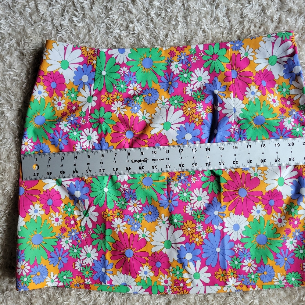 SHEIN 70S RETRO MINI SKIRT FLORAL PATTERN SIZE 2X - Picture 5 of 7